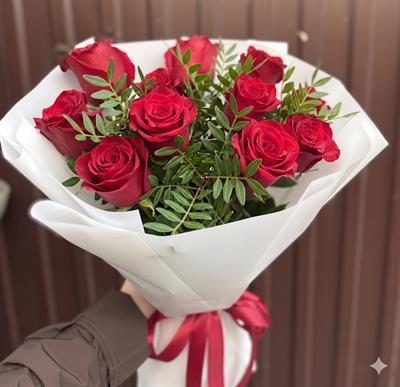 Bouquet of 11 red roses - Leader