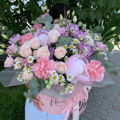 Авторская композиция - Малиновый макарун