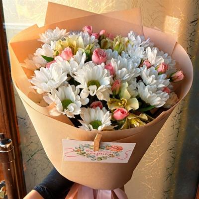 Сборный букет с альстромерией - Нежность Амелии