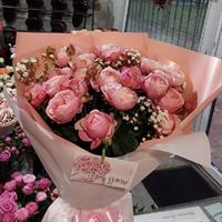 Bouquet of peony spray roses and statice - Klimt’s Kiss photo report 3