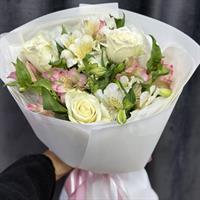 Bouquet with rose, alstroemeria and gypsophila - Jasmine photo report 2