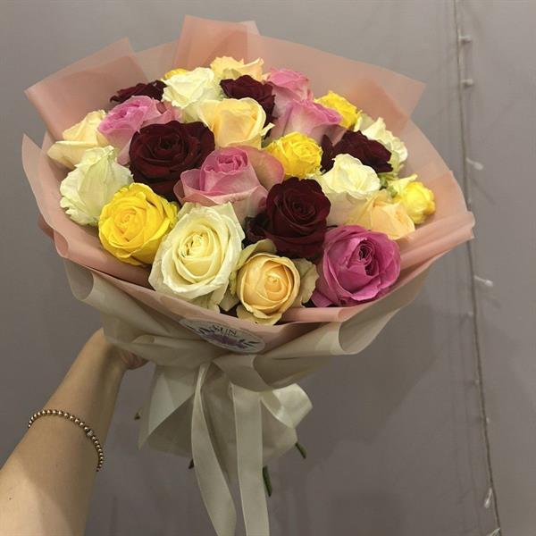 25 multi-colored roses - Multicolored paints