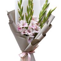 Lovely bouquet of 5 gladiolus