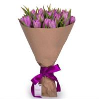 Весенний букет из 17 пионовидных тюльпанов