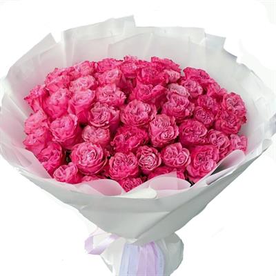 Зачаровуючий букет із 51 піоноподібної троянди сорту Кантрі Блюз Зачаровуючий букет із 51 піоноподібної троянди сорту Кантрі Блюз
