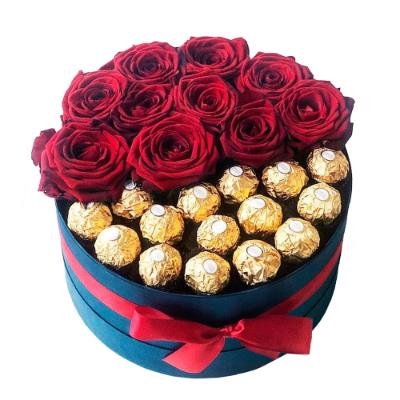 Box with roses and ferrero Box with roses and ferrero