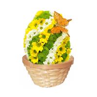 Easter composition in a basket
