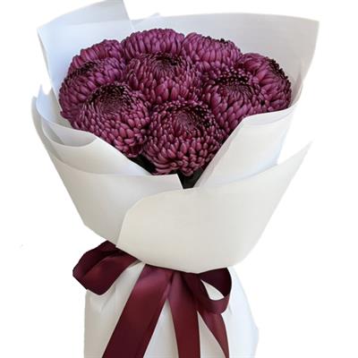 Яркий букет из 9 больших хризантем Яркий букет из 9 больших хризантем