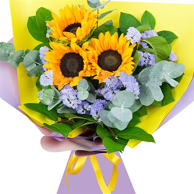 Яскравий букет з соняшника та статиці Яскравий букет з соняшника та статиці