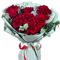 Bouquet of 7 red French roses 