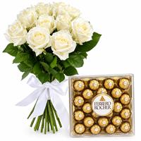 Букет з 11 троянд з цукерками Ferrero Rocher Diamond