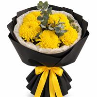A bouquet of 5 yellow chrysanthemums 
