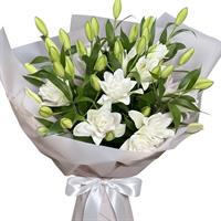 Bouquet of pink lilies and roses Bouquet of pink lilies and roses