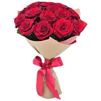 Страстный букет из 15 красных роз