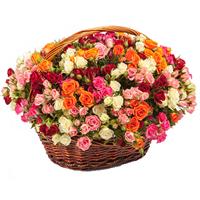 Basket with  bush roses Basket with  bush roses