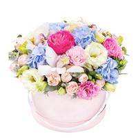 Коробка из эустомы, гортензии, орхидеи и пионовидной розы