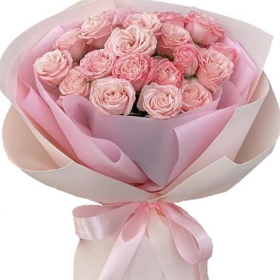 Ніжний букет з 7 гілок піоновидної троянди Ніжний букет з 7 гілок піоновидної троянди