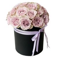 25 lilac roses in a box