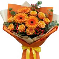 Bouquet of roses and gerberas Bouquet of roses and gerberas