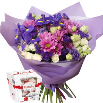 Букет із хризантем та ірисів Букет із хризантем та ірисів