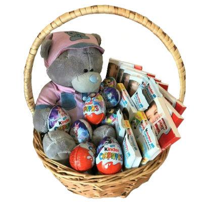 Корзина с киндерами Корзина с киндерами