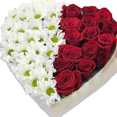 Heart of roses and chrysanthemums Heart of roses and chrysanthemums
