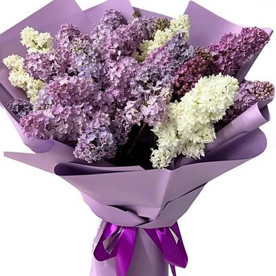 Кошик з фарбованими яйцями Кошик з фарбованими яйцями