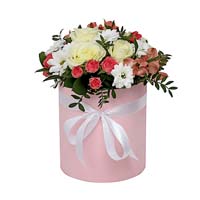 Микс из роз и хризантем в коробке
